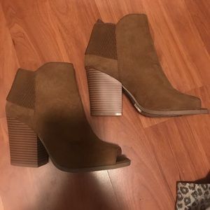 Qupid peep toe booties